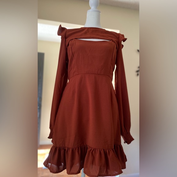 glam Dresses & Skirts - NWT; Glam Rust Colored Front Key Hole Dress